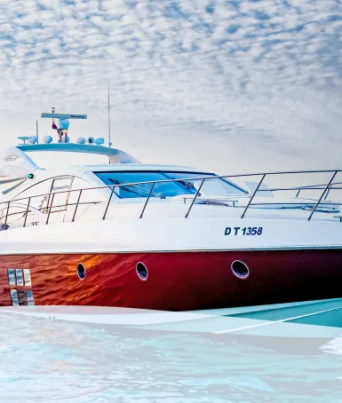 private yacht dubai